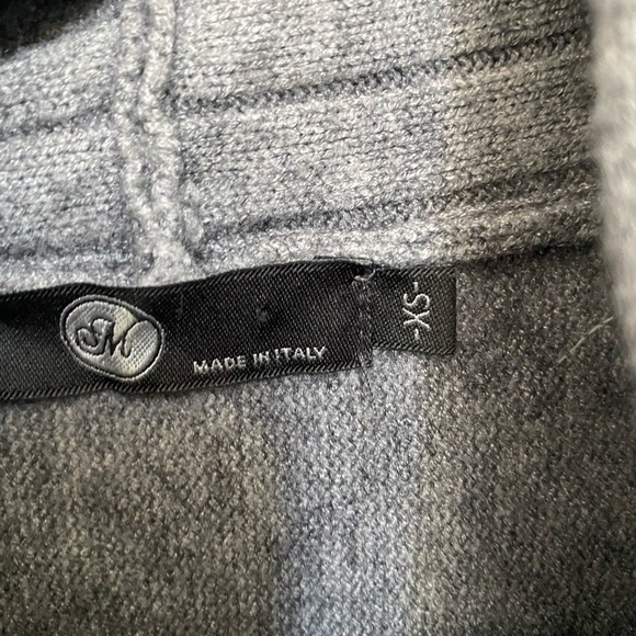 Grey sweater - Picture 5 of 5